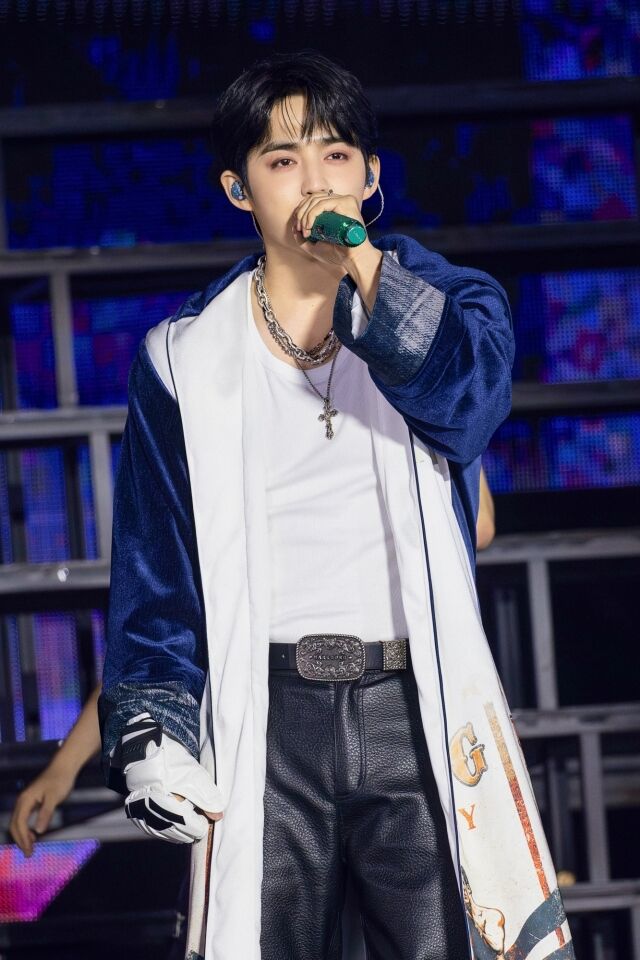 그룹 세븐틴 멤버 에스쿱스 / 플레디스엔터테인먼트