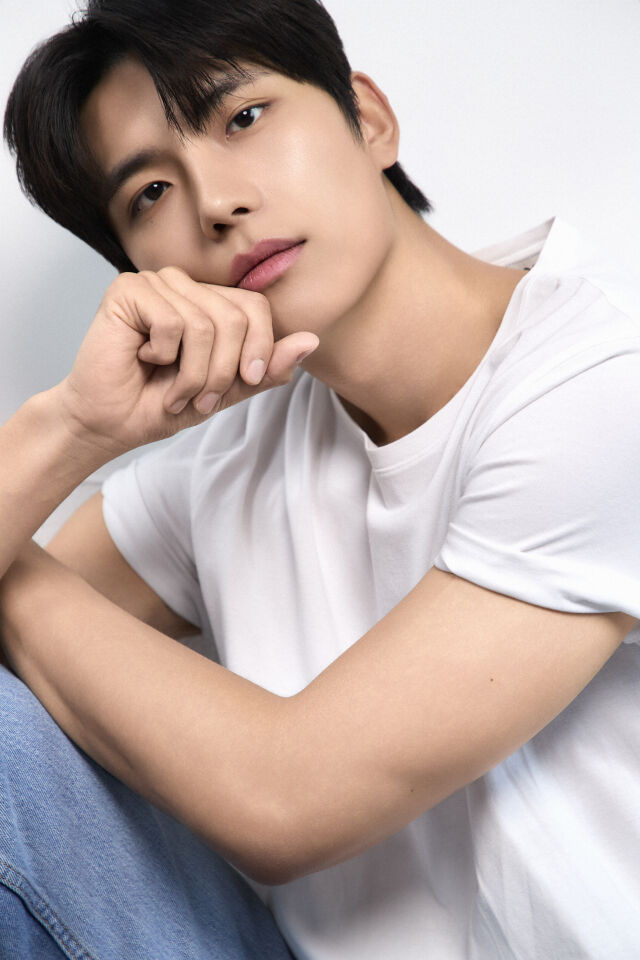 / 아우터유니버스