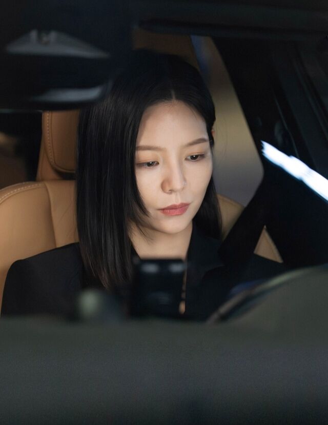 배우 이솜/매니지먼트mmm