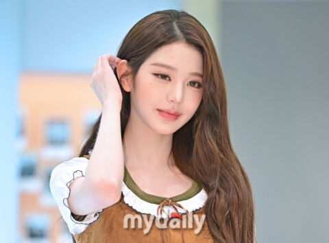 장원영 '보기만 해도 하루 비타민 권장량 채워지는 미모' [한혁승의 포톡]