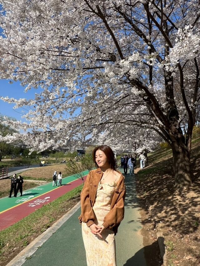 강소라가 봄기운 가득한 일상을 공개했다. / 강소라 SNS