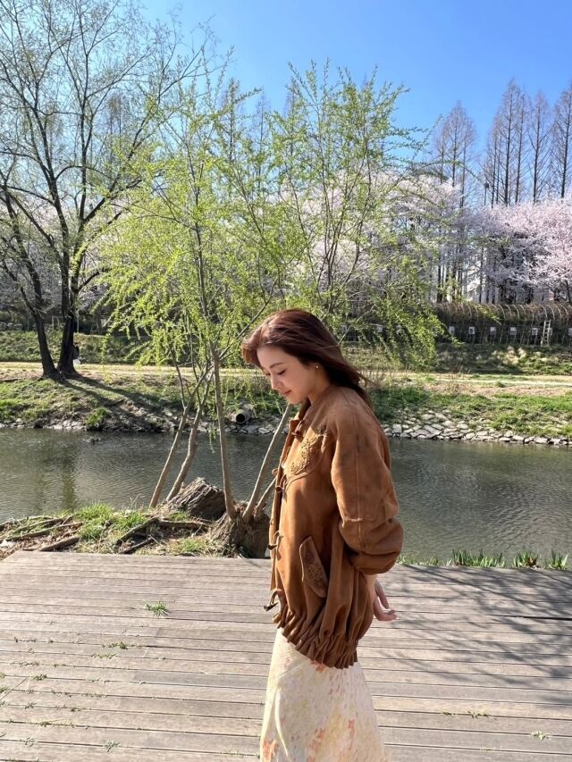 강소라가 봄기운 가득한 일상을 공개했다. / 강소라 SNS