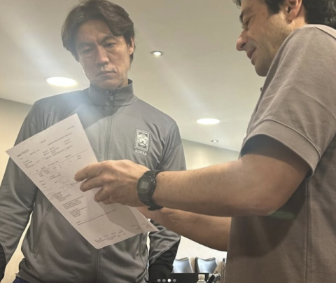 '감독급 전술 권한 논란' 홍명보호 아로소 수석 코치, "홍 감독과 함께 하는 건 영광스러운 일"