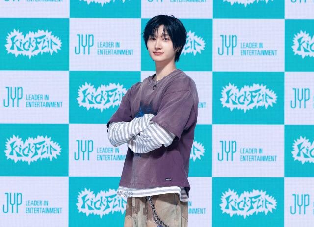 킥플립 동화 / JYP엔터테인먼트