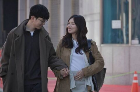 '하트시그널4' 김지영, &hearts;CEO 남편과 고수위 스킨십 "아침부터 매운맛 뽀뽀" [동상이몽2]