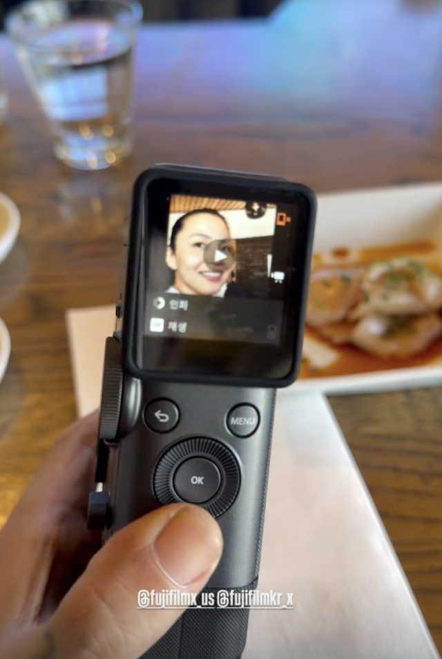 도끼가 연인 이하이와의 일상을 공개했다. / 도끼 SNS