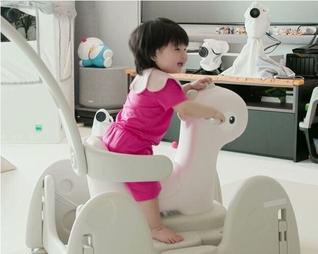 배우 심형탁의 아들 하루가 장난감 말까지 섭렵한다. / KBS 2TV '슈돌'