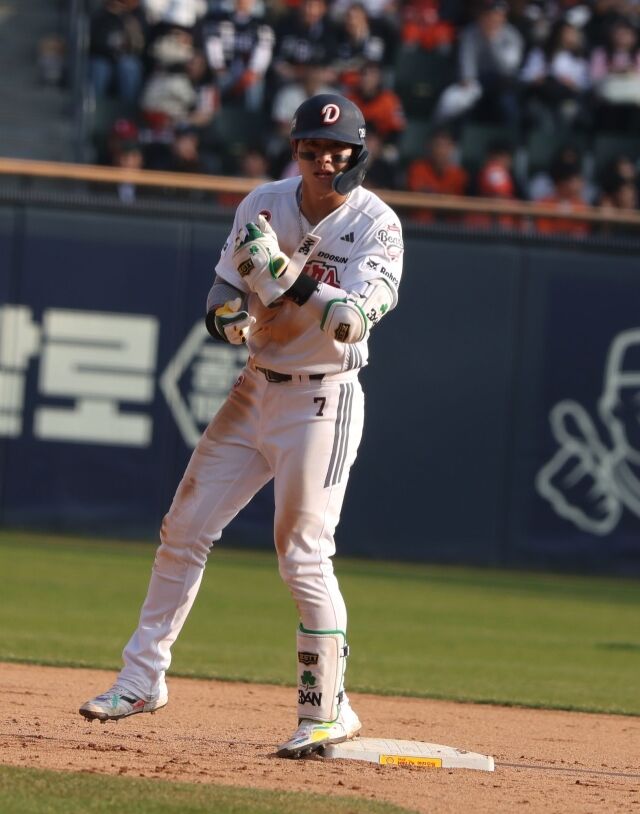 하위 타순에서 감각을 살리고 있는 박찬호./두산 베어스