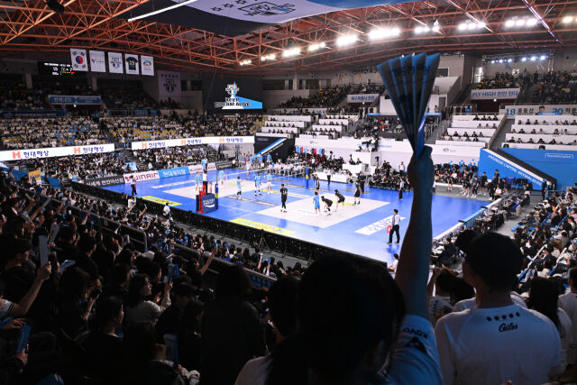 뜨거운 열기속에 진행된 챔피언결정전 3차전. / 한국배구연맹(KOVO)