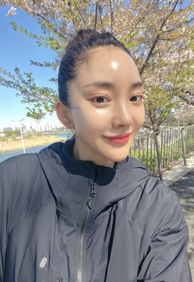 바다가 필터 없이도 돤벽한 동안 미모를 자랑했다. / 바다 SNS