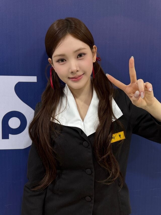 그룹 베이비돈크라이 이현 / 피네이션