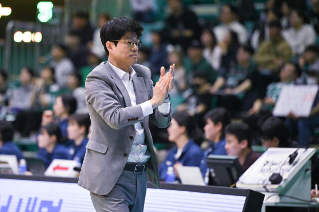 하상윤 감독./WKBL