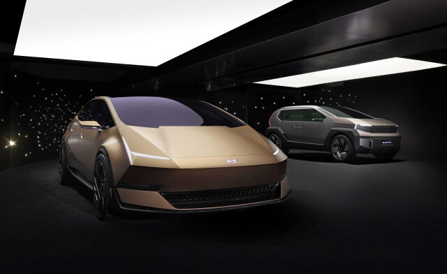 현대 모터스튜디오 베이징에 전시된 비너스 콘셉트와 어스 콘셉트. /현대차