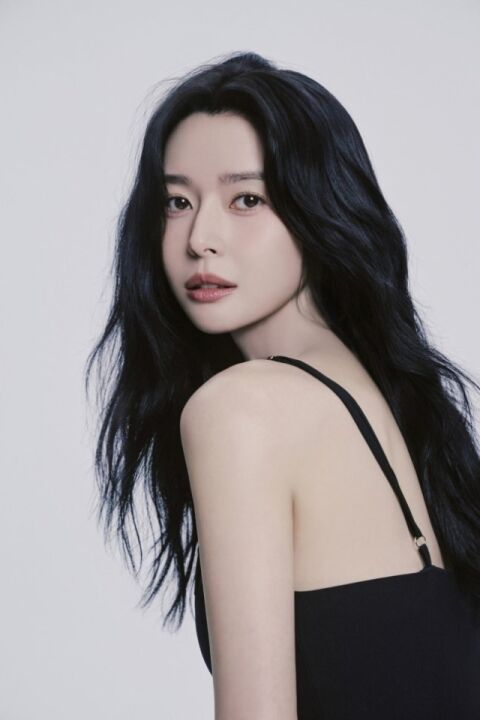 [단독]권나라, 1년여 만에 기존 인연과 재회&hellip; 고스트 품으로