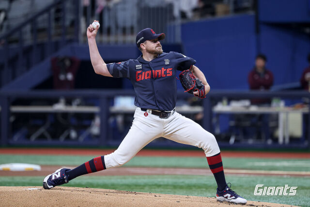 역투하는 비슬리./롯데 자이언츠