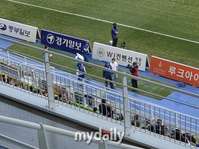 2026년 4월 12일 수원월드컵경기장에서 열린 수원 삼성과 김포FC의 하나은행 K리그2 2026 7라운드 경기. 신영록이 수원월드컵경기장을 방문했다./수원월드컵경기장=노찬혁 기자