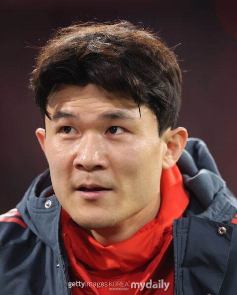 'KIM 절대 안 팔아'....콤파니 감독, 김민재 무조건 신뢰한다! '매각 결심' 뮌헨과는 완전히 다른 입장 "기존 멤버 유지 원해"