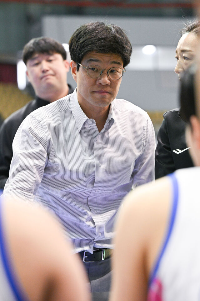 하상윤 감독./WKBL
