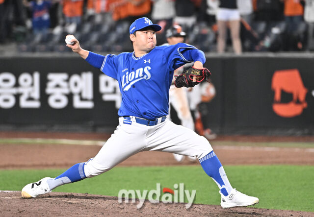 14일 오후 대전 한화생명볼파크에서 진행된 '2026 프로야구 KBO리그' 한화이글스와 삼성 라이온즈의 경기. 삼성 이승현이 역투하고 있다./마이데일리