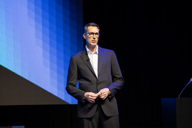 패트릭 쇠더룬드 넥슨 일본법인 회장이 31일 일본 도쿄에서 열린 자본시장 브리핑에서 발언하고 있다. /넥슨