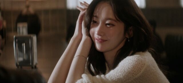 TXT ‘하루에 하루만 더’ MV 캡처