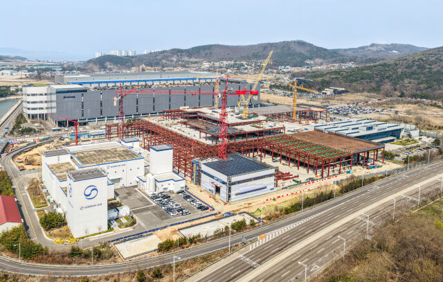 새로운 엔진 정비 공장 증축 공사 현장. /대한항공