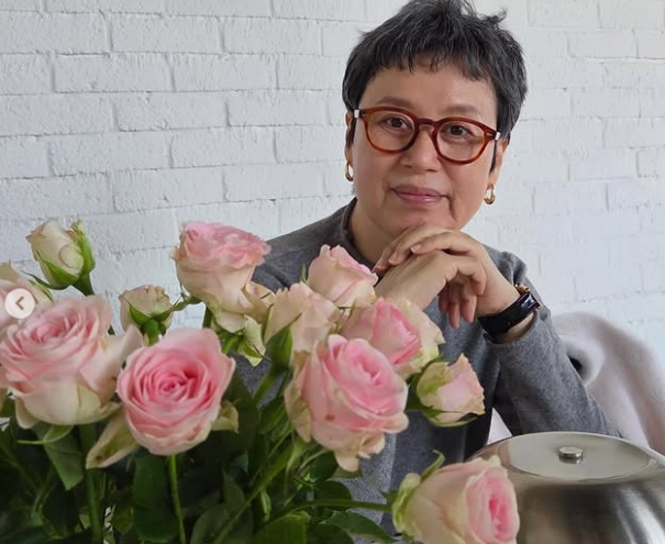 지난 16일 방송가와 일간스포츠 등에 따르면, 박미선은 오는 6월 첫 방송을 목표로 준비 중인 MBN 새 예능 프로그램 '불타는 가(家)'(가제)의 고정 MC로 낙점됐다. /박미선 소셜미디어