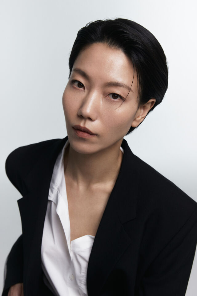 김신록 / 저스트 엔터테인먼트