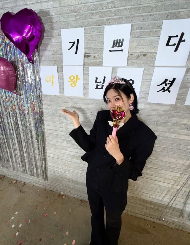 가수 린이 새 소속사에서 새로운 출발을 알렸다. / 린 SNS