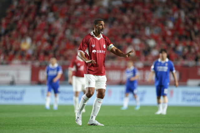 리오 퍼디난드./슛포러브