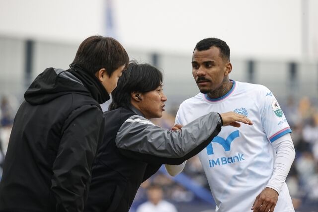 대구FC가 김병수 감독을 경질하고 최성용 수석코치를 제16대 감독으로 선임했다./대구FC