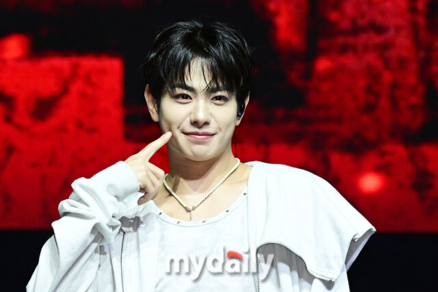 그룹 이븐 첫 번째 싱글앨범 쇼케이스/곽경훈 기자 kphoto@mydaily.co.kr 