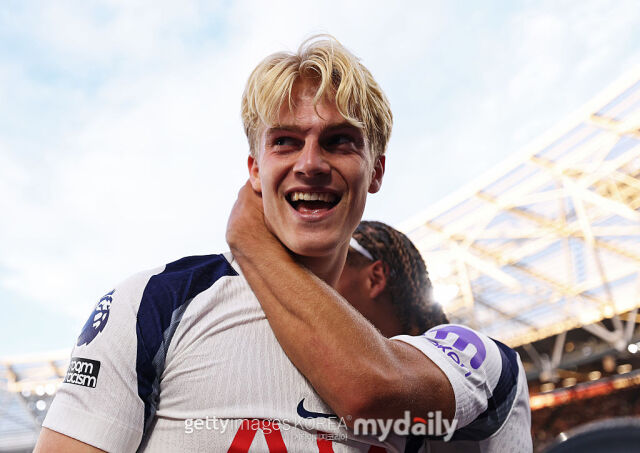 루카스 베리발(토트넘)이 아스널과 첼시의 관심을 받고 있다./게티이미지코리아