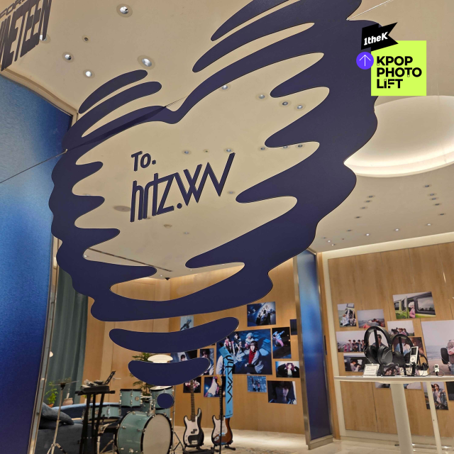 하츠웨이브 팝업갤러리 / 카카오엔턴테인먼트