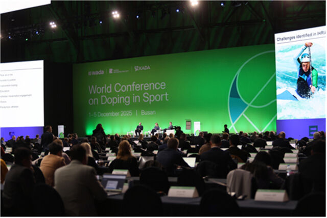 지난해 12월 부산에서 개최된 2025 WADA 총회에서 참석자들이 의견을 나누고 있다. /KADA 제공