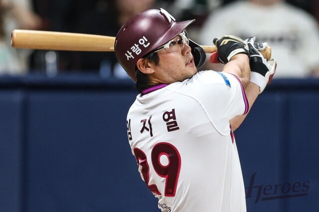 이틀 연속 2루타를 기록한 임지열./키움 히어로즈