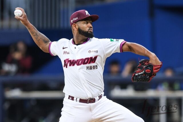 22일 NC전에서 역투하는 알칸타라./키움 히어로즈