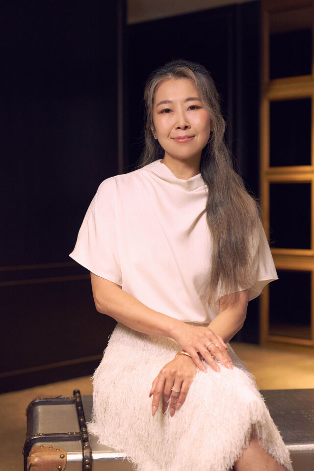 매기 강 감독 / 더프레젠트컴퍼니