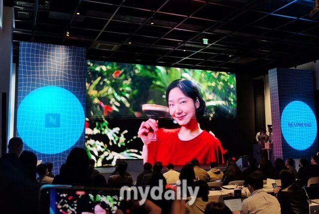 이날 신제품 ‘버츄오 업’과 글로벌 앰버서더 김고은과 함께한 신규 캠페인이 공개됐다. /방금숙 기자