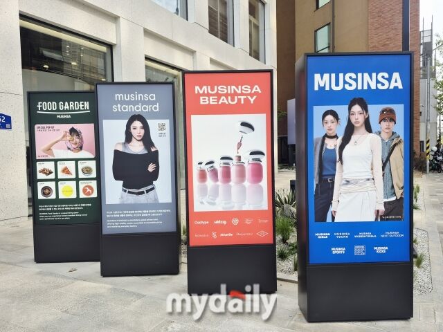 무신사 메가스토어 성수는 10대부터 40대까지를 겨냥한 체험형 복합 공간이다. /방금숙 기자