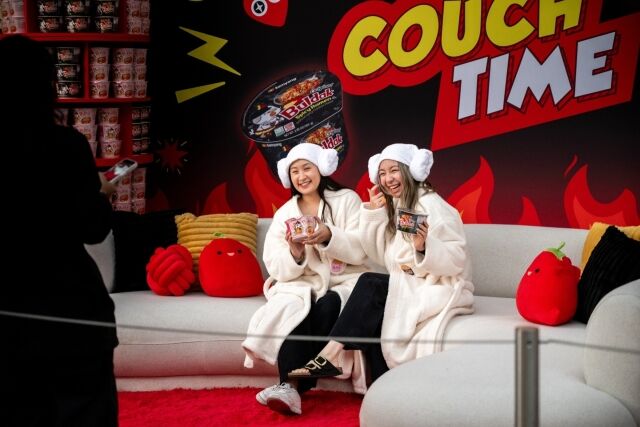 지난해 미국 LA에서 진행된 불닭 카우치 타임 이벤트 현장. /삼양식품