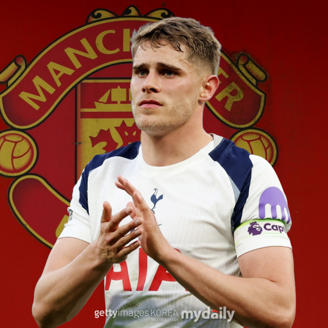23일 커트오프사이드 보도에 따르면 맨체스터 유나이티드가 토트넘 홋스퍼의 센터백 미키 판 더 벤 영입에 관심을 드러내고 있다./게티이미지코리아