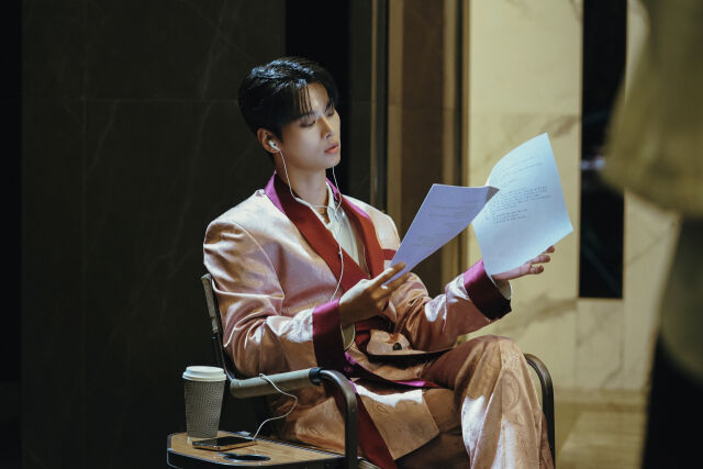 쿠팡플레이 '로맨스의 절댓값'