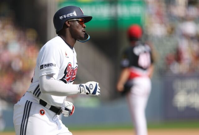 24일 경기에 5번 타자로 출전하는 카메론./두산 베어스