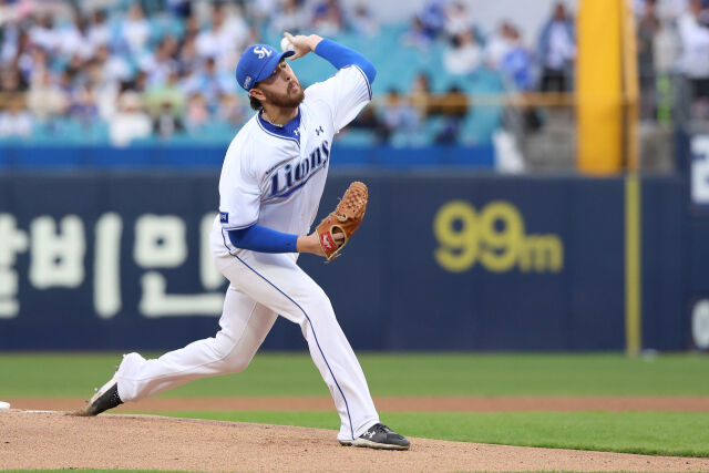 잭 오러클린이 23일 대구 SSG 랜더스전 등판해 투구하고 있다./삼성 라이온즈 제공