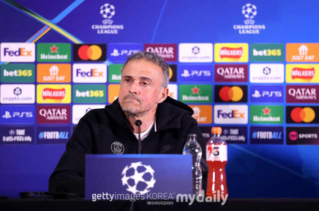 PSG 루이스 엔리케 감독이 2026년 3월 영국 런던 스템포드브리지에서 열린 첼시와의 2025-26시즌 UEFA 챔피언스리그 16강 원정 경기를 앞두고 기자회견에 참석했다./게티이미지코리아