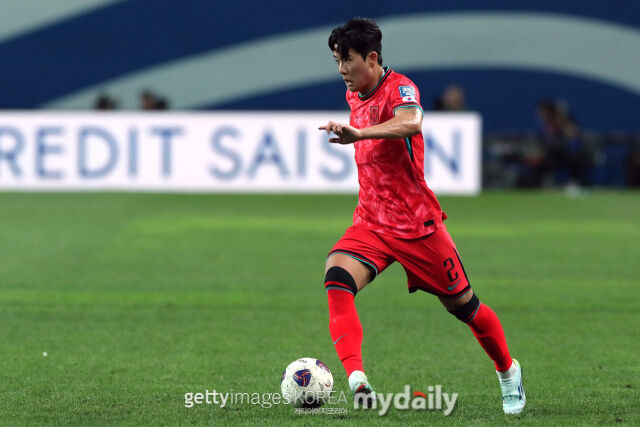 설영우는 2026 국제축구연맹(FIFA) 북중미 월드컵에서 한국의 주전으로 활약할 것으로 기대를 모은다. 2024년 9월 5일 팔레스타인과 아시아지역 3차예선 홈 경기에서 드리블하는 설영우. /게티이미지코리아