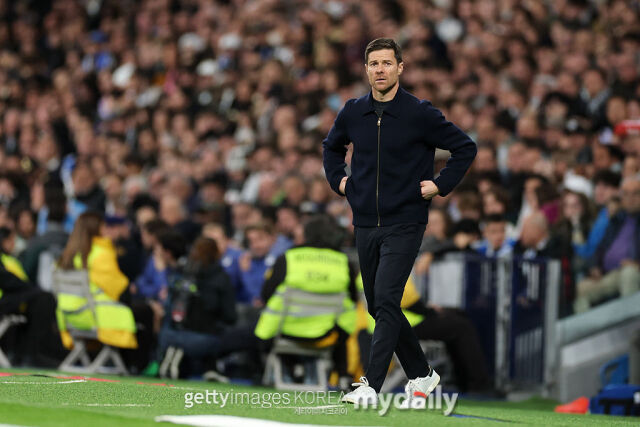 28일(이하 한국시각) 영국 ‘텔레그래프’에 따르면 첼시가 사비 알론소 감독 선임을 고려하고 있다./게티이미지코리아