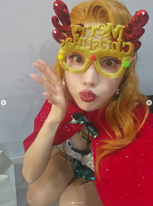 가수 겸 배우로 전방위 활약을 펼치고 있는 개그우먼 김나희(38)가 오는 8월 품절녀 대열에 합류한다./김나희 소셜미디어