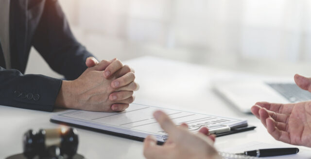 29일 금융감독원이 발표한 ‘2025 보험회사 판매채널 영업효율 및 감독 방향’에 따르면 지난해 말 기준 보험설계사 수는 71만2426명으로 전년 대비 9.4%(6만1170명) 증가했다. /게티이미지뱅크